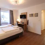 Kleine Glueck - Adults Only Szálloda 3*