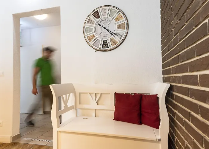 Kleine Glueck - Adults Only 3*
